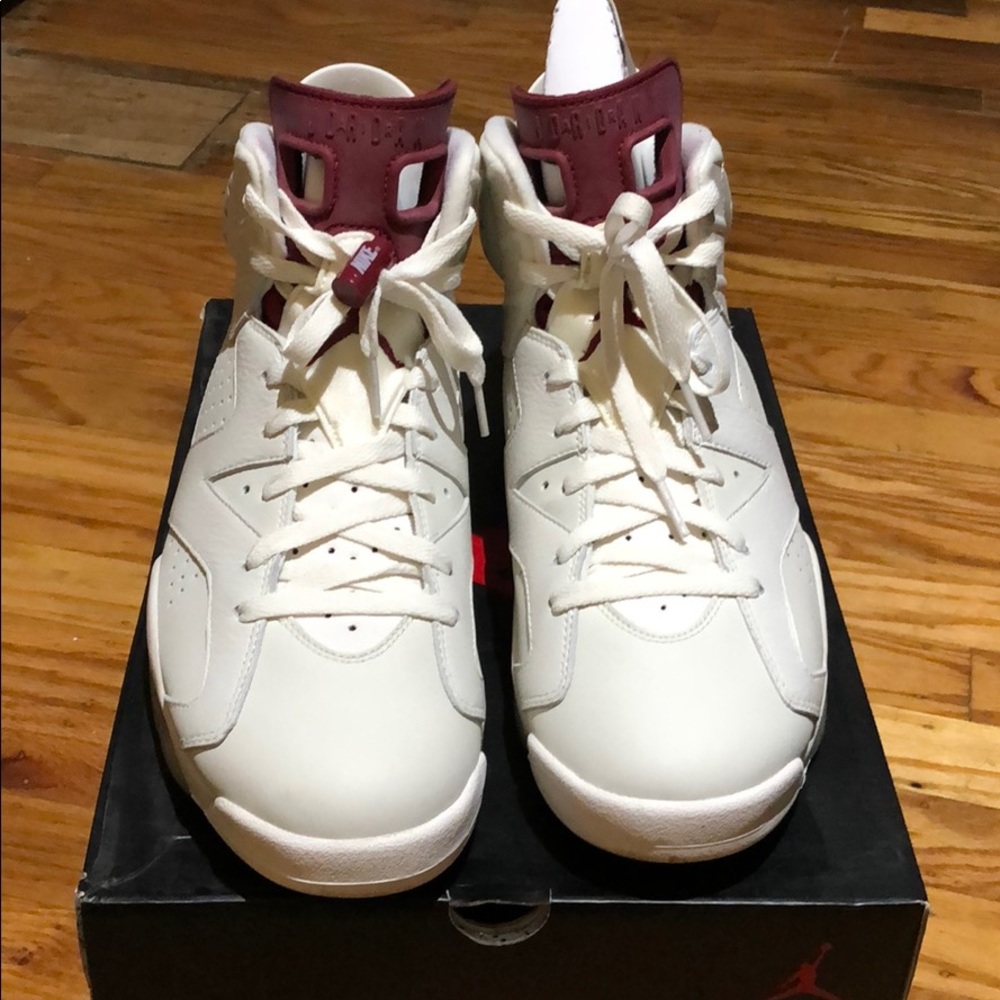 AIR JORDAN 6 MAROON